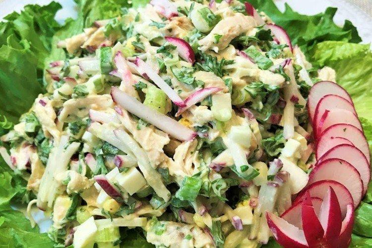Ensalada de rábano y pollo