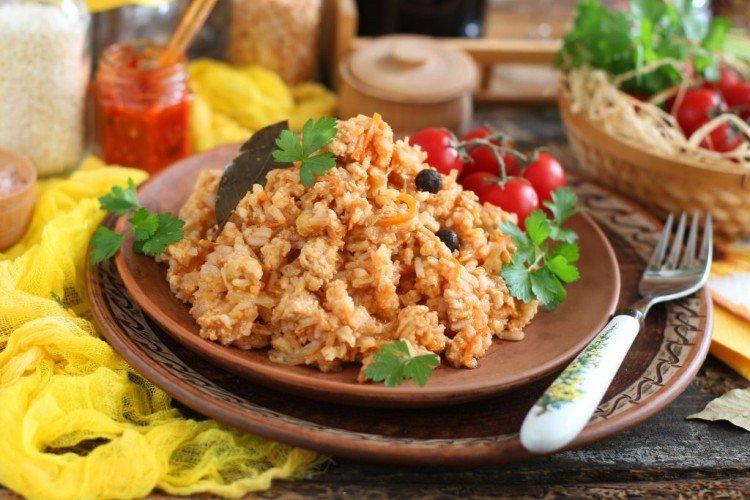 Faule Kohlrouladen mit Sauerkraut