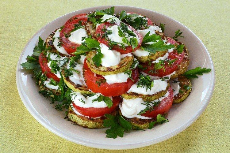 Aperitivo de calabacín con mozzarella