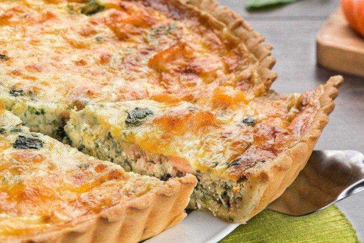 Pastel de pescado de masa quebrada