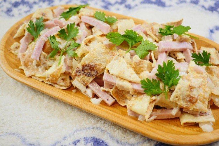 Ensalada de jamón y tortilla