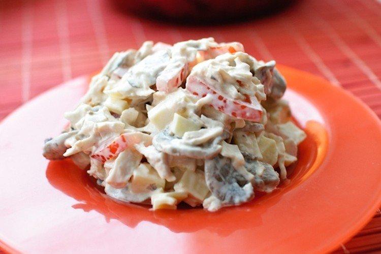 Ensalada de champiñones encurtidos