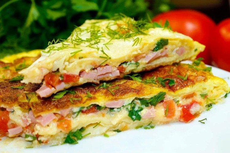 Desayuno rápido de huevos y lavash