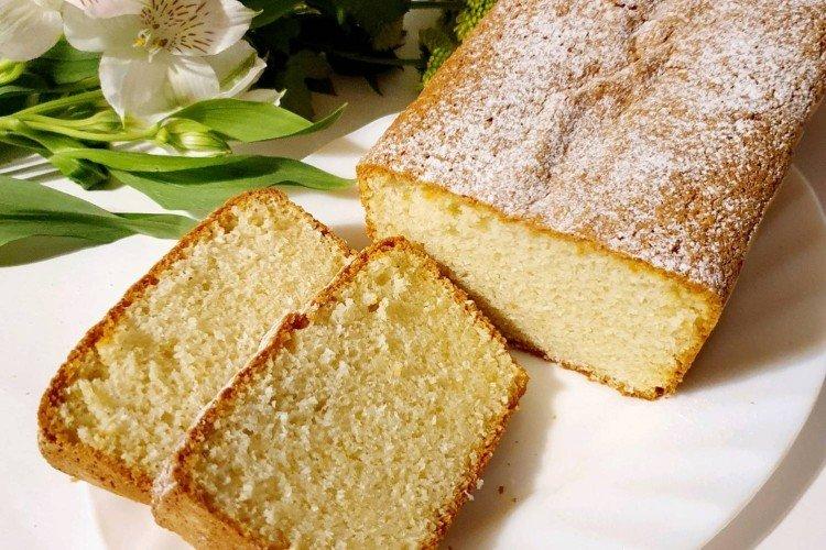 Cottage Cheese Muffin with Coconut Flakes