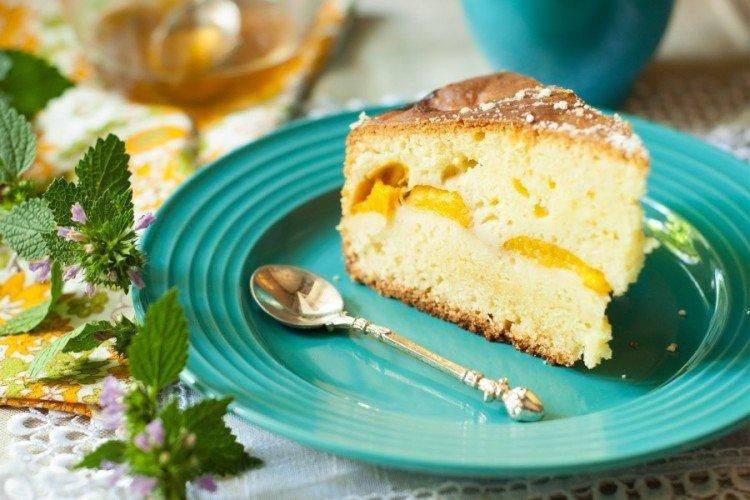 Pastel tirolés con albaricoques