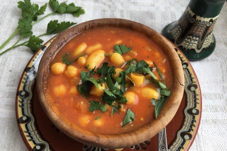 Bean Soup with Eggplant