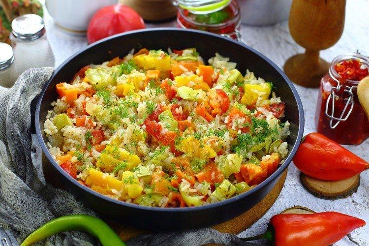 Verduras asadas con arroz al horno