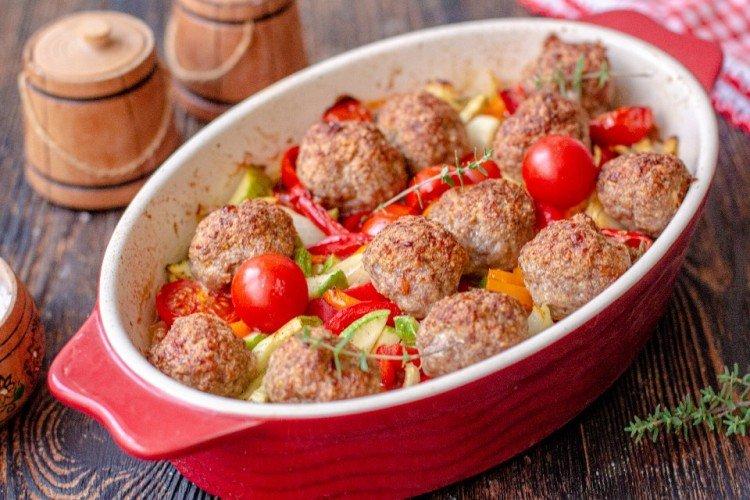Verduras asadas con carne picada