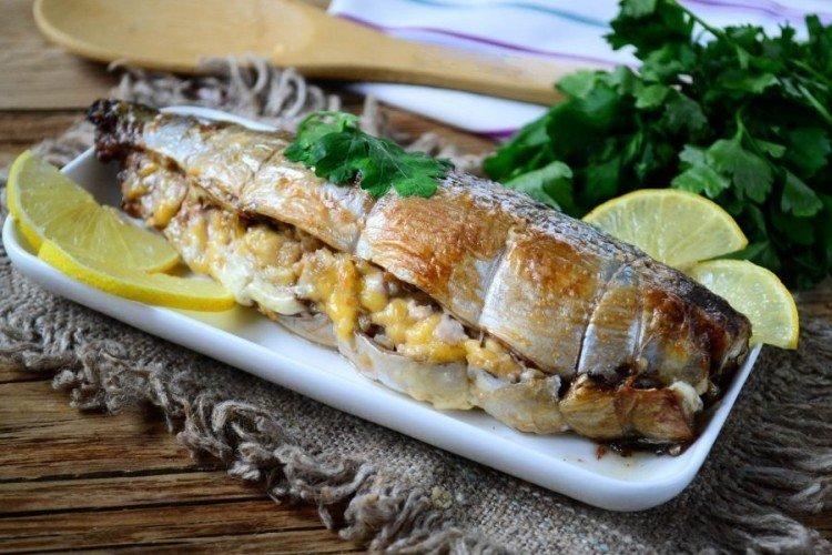 Baked Mackerel with Vegetables and Mushrooms