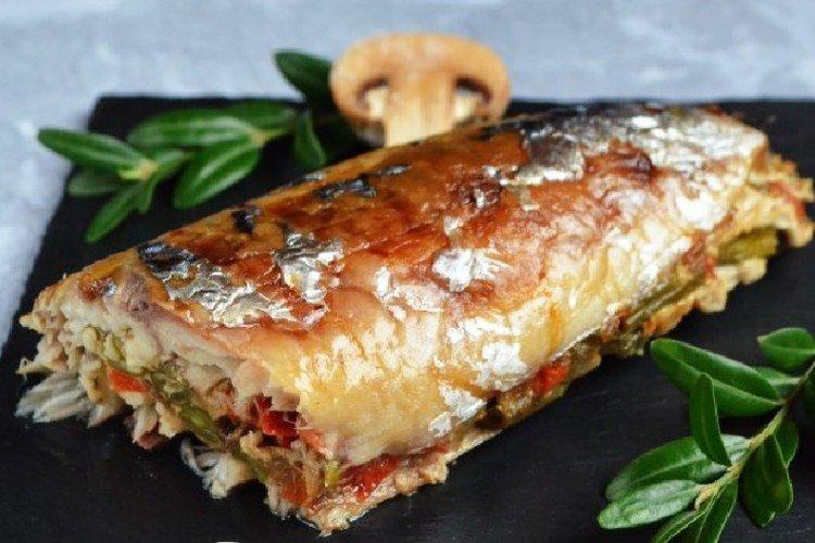 Baked Mackerel with Zucchini and Eggplant