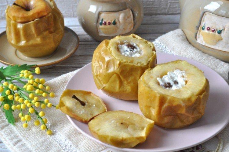 Manzanas asadas con requesón