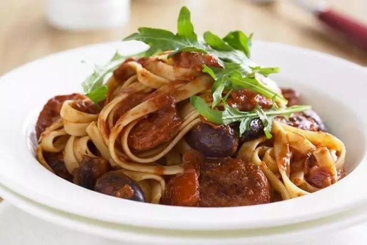 Fettuccine with Sausages