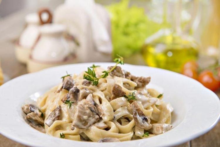 Fettuccine with Mushrooms