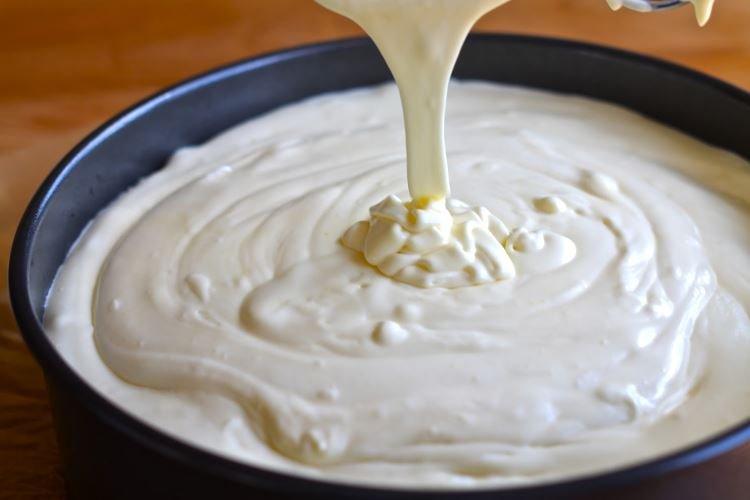 White Chocolate Glaze for Cake