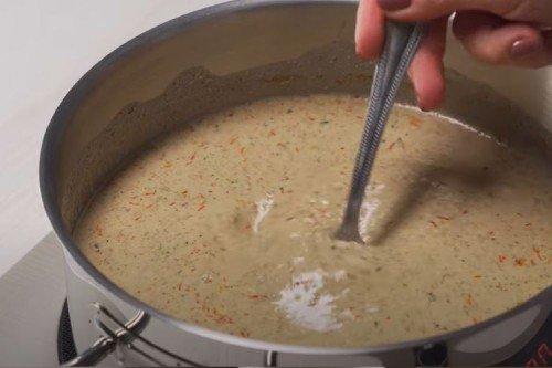 Satsivi al estilo georgiano con pollo entero