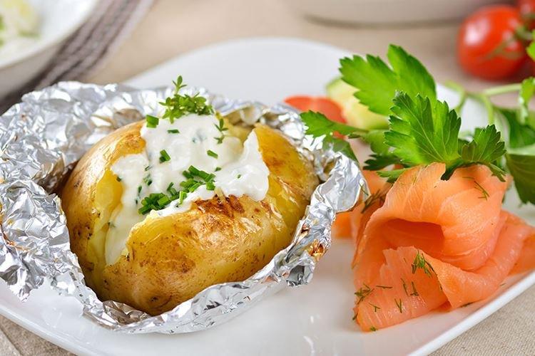 Patatas asadas con hierbas