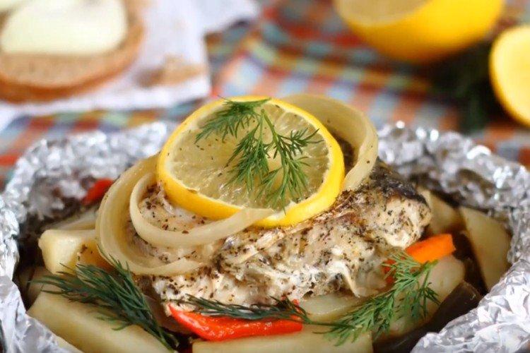 Fish with Potatoes in Foil