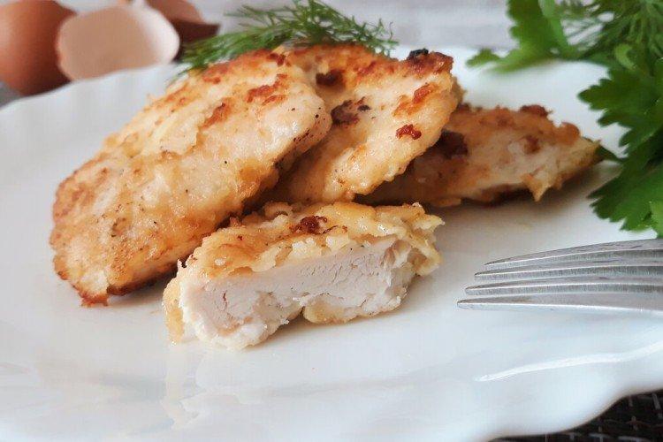 Filete de pollo rebozado con sémola