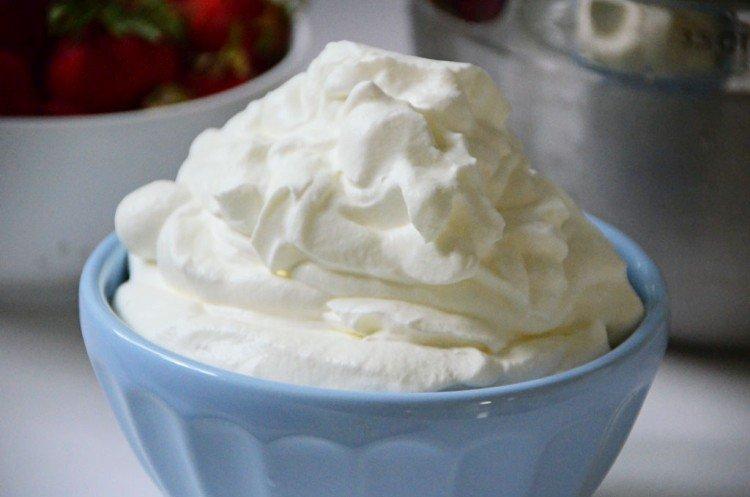 Meringue Cake Cream