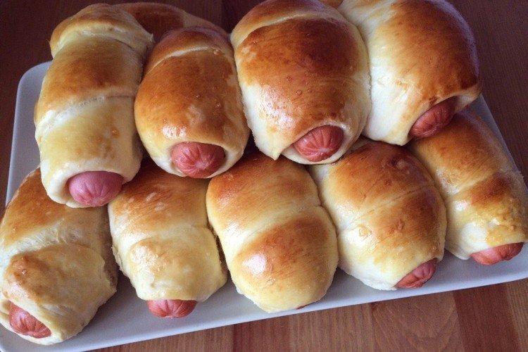 Sausages in Dough with Fresh Yeast