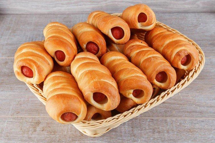 Sausages in Cottage Cheese Dough