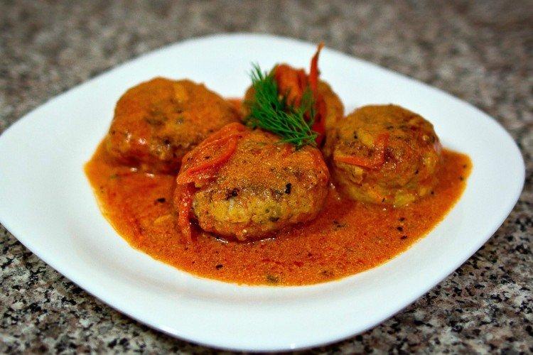 Albóndigas sin arroz con salsa