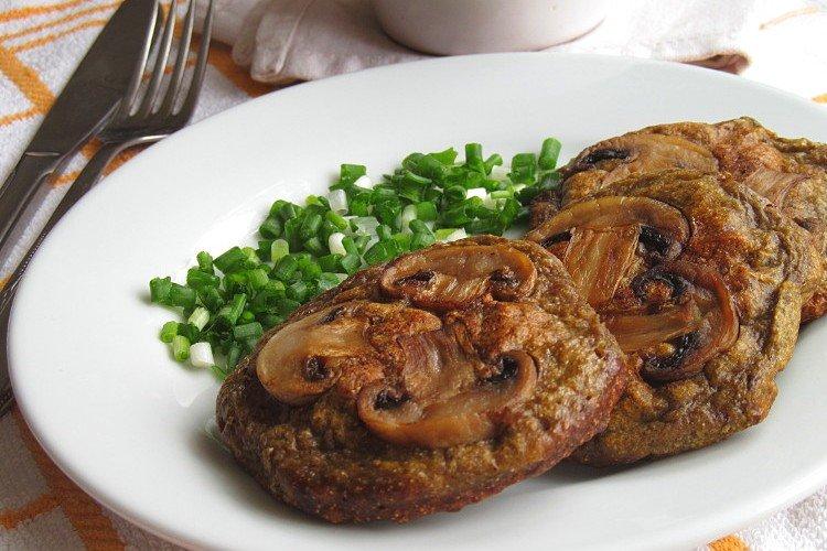 Liver Fritters with Mushrooms