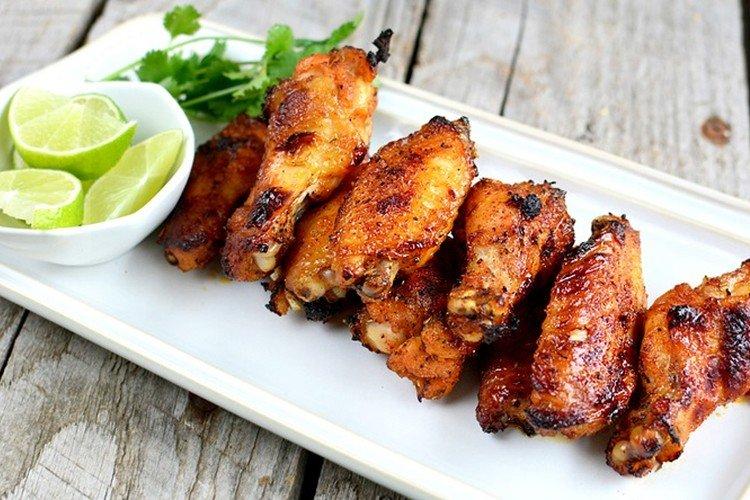 Hähnchenflügel mit knuspriger Kruste