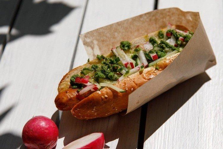 Microwave Hot Dog