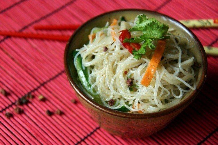 Funchosa con verduras verdes
