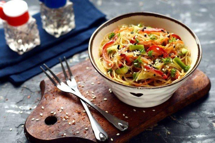 Funchosa magra con verduras