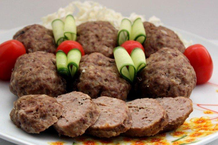 Albóndigas de ternera con zanahoria al vapor