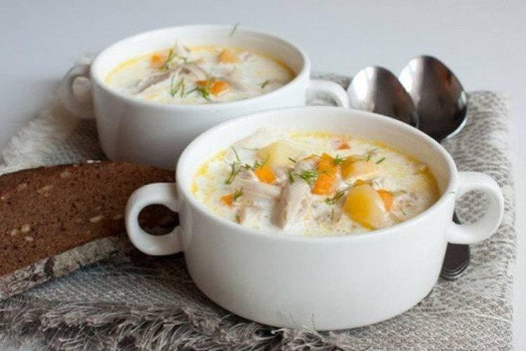 Chicken and Rice Cheese Soup