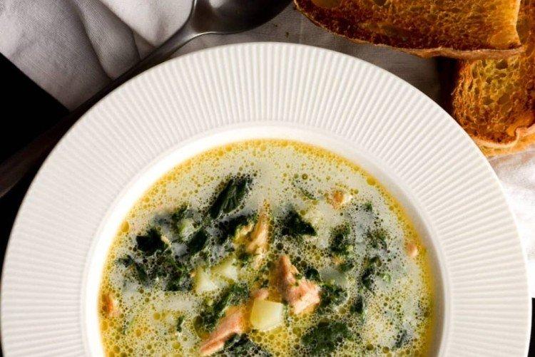 Fischsuppe mit Spinat