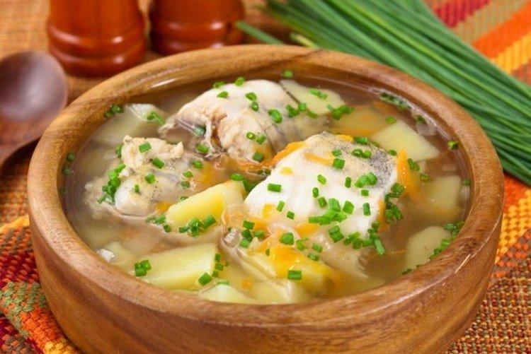 Fischsuppe vom Alaska-Seelachs
