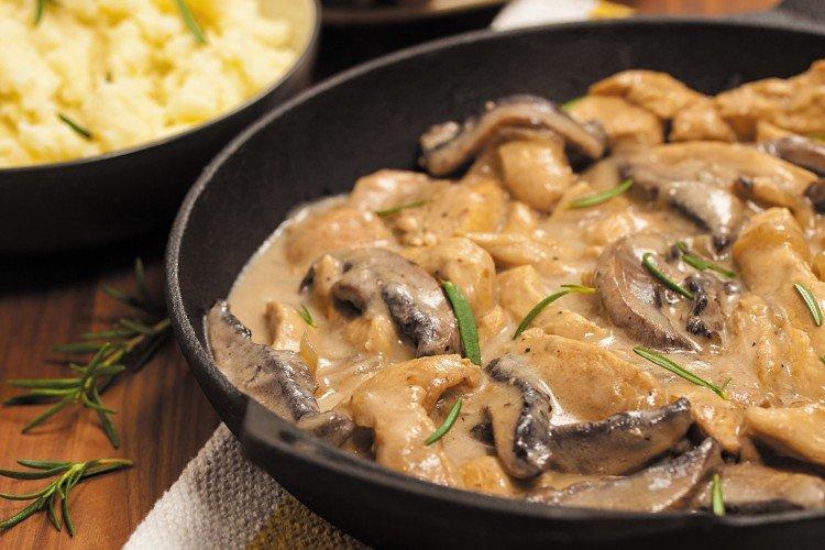 Champiñones asados con pollo
