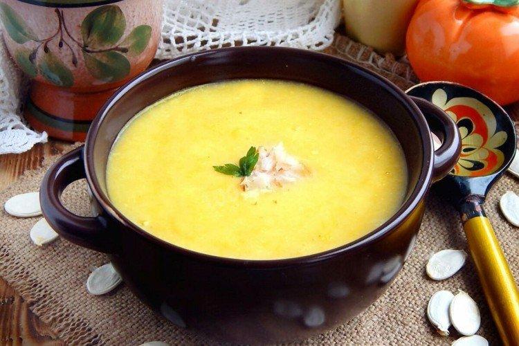 Käsesuppe mit Kürbis