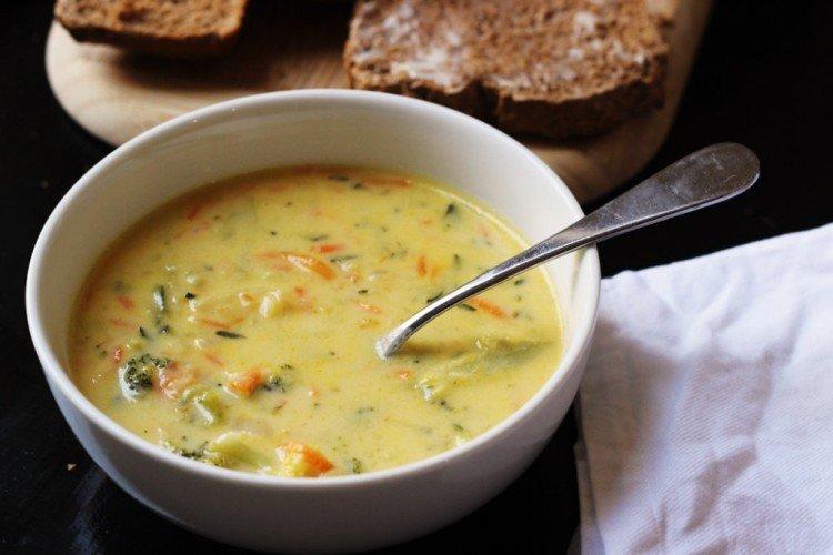 Käsesuppe mit Linsen