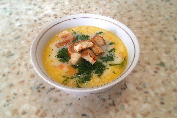 Käsesuppe mit Schweinefleisch