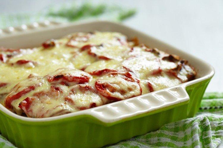 Potato Casserole with Tomatoes and Minced Meat