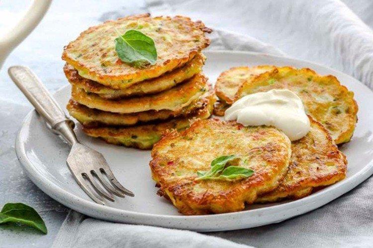 Tortitas de calabacín con requesón