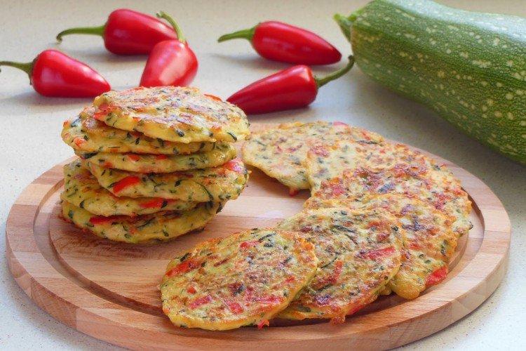 Tortitas de calabacín con pimiento