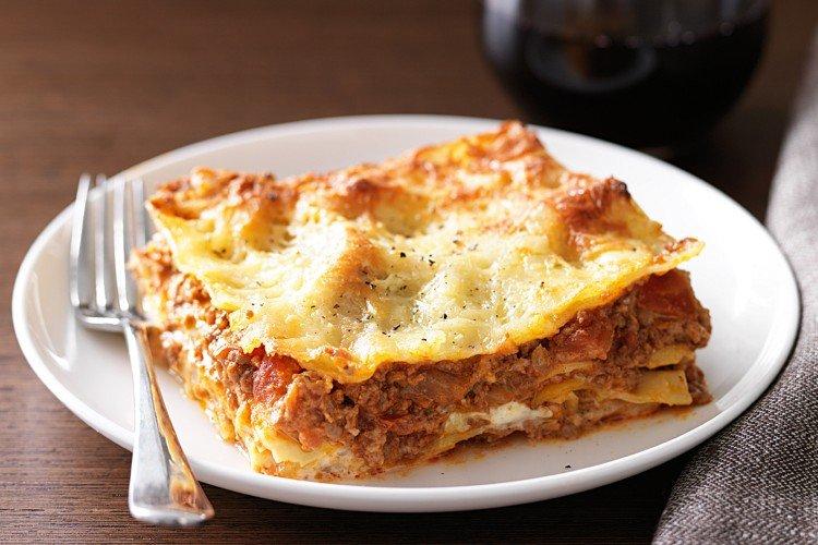 Lasaña con carne picada en olla multifunción