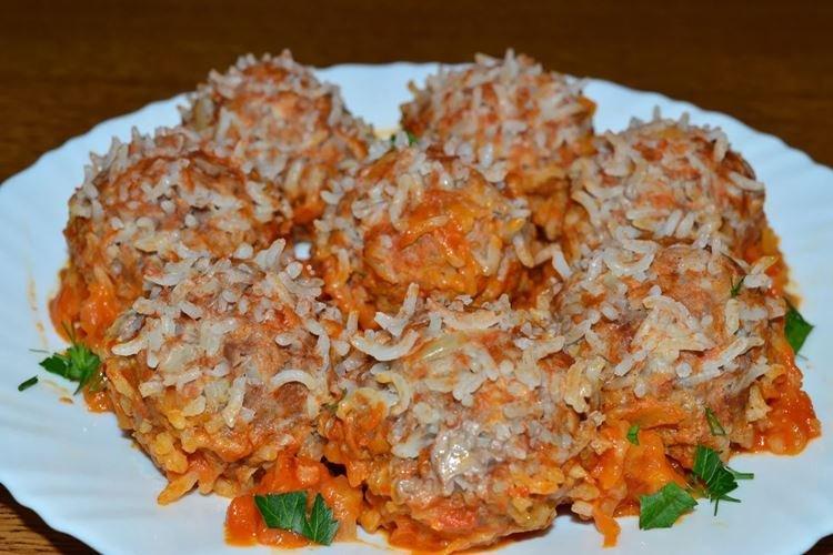 Hackfleisch-Igel mit Reis und Quark