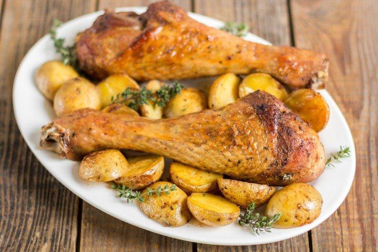 Turkey with Potatoes in the Oven