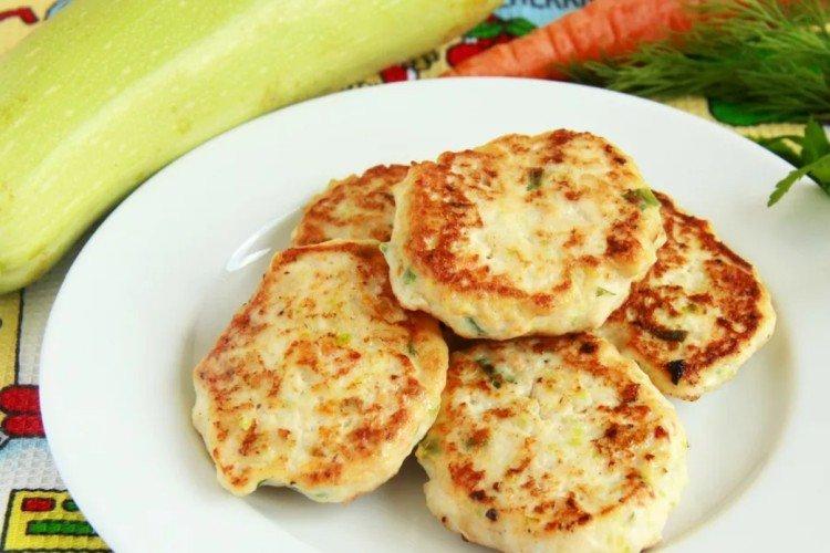 Putenfrikadellen mit Zucchini
