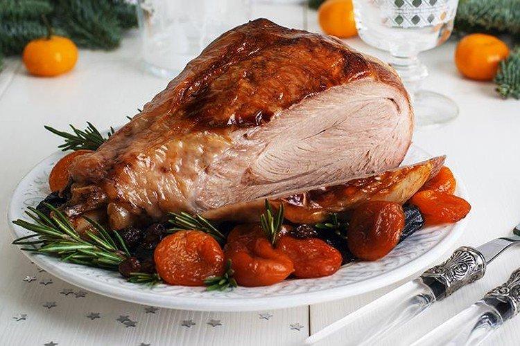 Turkey Drumstick with Dried Apricots and Prunes