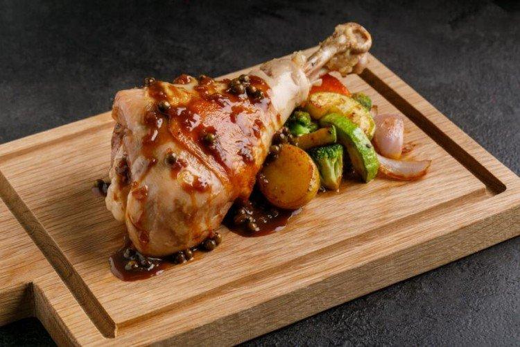 Turkey Drumstick with Vegetables