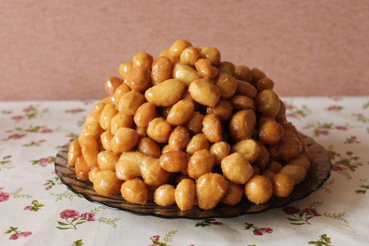 Baursaki mit Honig
