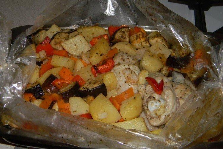 Pollo con verduras en bolsa